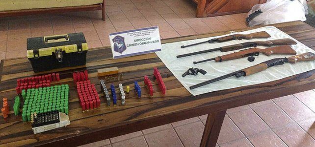 Un avión, un helicóptero, dos barcos, armas, autos y millones de pesos, lo secuestrado a Medina