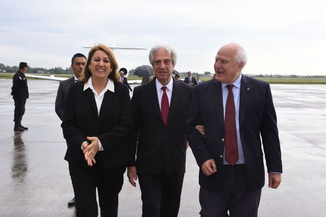 El presidente de Uruguay Tabaré Vázquez llegó a Rosario y fue recibido por el gobernador Lifschitz