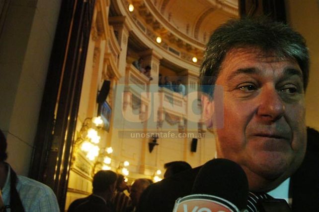 Gracias a su voto, Luis Rubeo se quedó con la Cámara baja