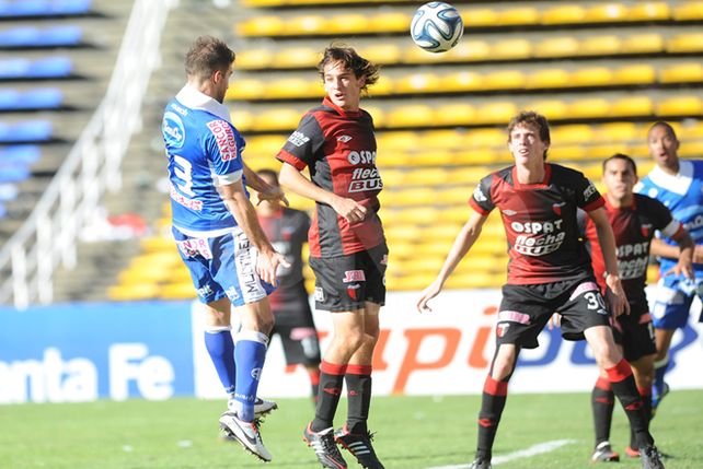 Dolor infinito: Colón descendió a la B Nacional tras 19 años en primera