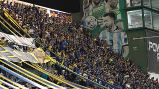 Los hinchas canallas coparon la tribuna visitante del estadio de Banfield