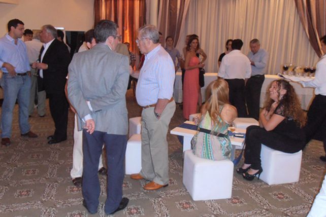 Diario UNO de Santa Fe realizó el tradicional Brindis Empresarial Dos Orillas