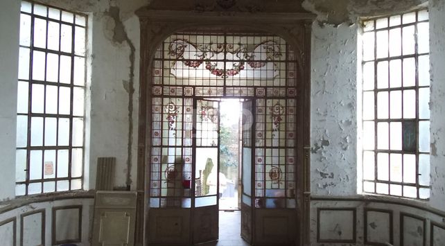 El trabajo de los vitrales de la Casa de la Cultura// gentileza Dix fotografías. El trabajo de los vitrales de la Casa de la Cultura// gentileza Dix fotografías.