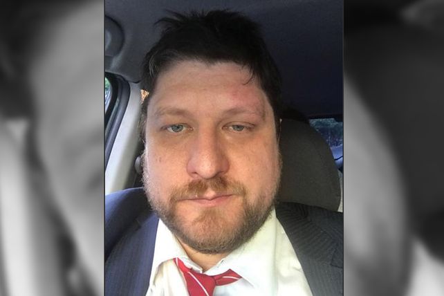 El periodista mostró con una selfie las heridas del golpe en La Plata.&nbsp;