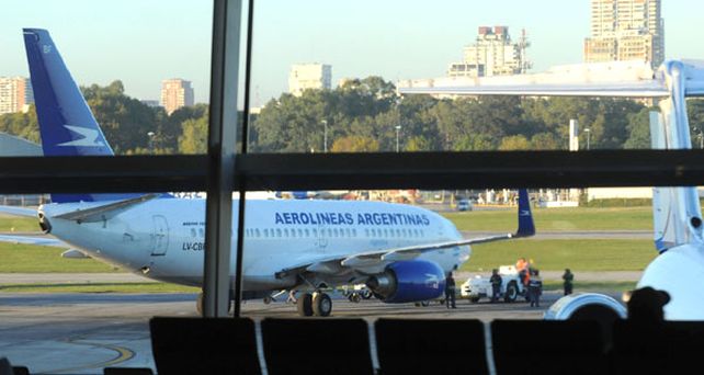 No salen vuelos desde el aeroparque porte&ntilde;o por un conflicto gremial