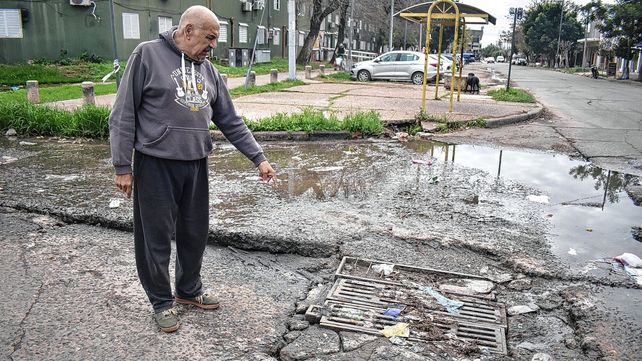 Nos sentimos olvidados: vecinos de Barrio Centenario denuncian abandono y falta de respuestas Nos sentimos olvidados: vecinos de Barrio Centenario denuncian abandono y falta de respuestas