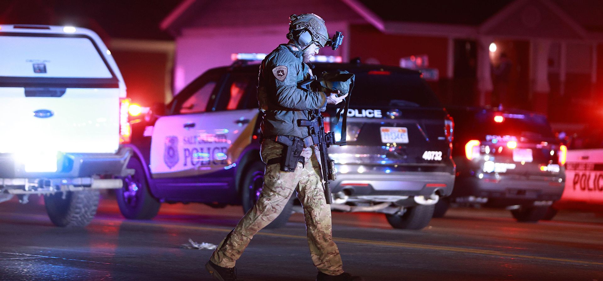 La policía responde a un tiroteo fatal en un estacionamiento de La Iglesia de Jesucristo de los Santos de los Últimos Días en Salt Lake City el miércoles 7 de enero de 2026. (Rio Giancarlo/The Deseret News vía AP) La policía responde a un tiroteo fatal en un estacionamiento de La Iglesia de Jesucristo de los Santos de los Últimos Días en Salt Lake City el miércoles 7 de enero de 2026. (Rio Giancarlo/The Deseret News vía AP)