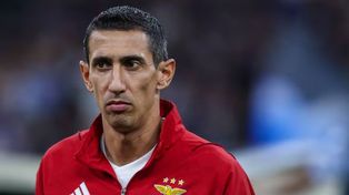 Ángel Di María ante una decisión difícil sobre su futuro futbolístico.