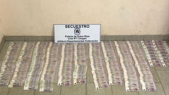 De abajo del asiento. Los ladrones ubicaron el efectivo y escaparon