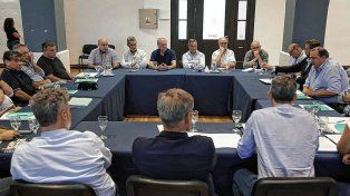 Los equipos de Jatón y Poletti, juntos para tratar la cuestión hídrica.&nbsp;