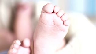 La increíble historia del bebé que fue dado por muerto y despertó en la morgue antes de ser cremado