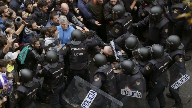 El gobierno de Cataluña pidió mediación internacional El gobierno de Cataluña pidió mediación internacional