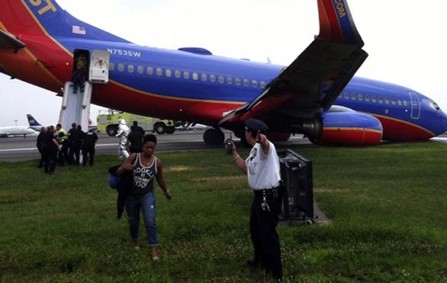 Una imagen del avión siniestrado subida a Twitter por un pasajero.