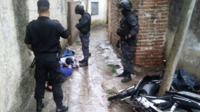 Cayó el hermano de Ema Pimpi Sandoval en un operativo policial en zona oeste de la ciudad