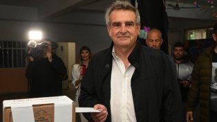 El jefe de Gabinete de la Nación y candidato a vicepresidente de Unión por la Patria emitió sufragio en Rosario