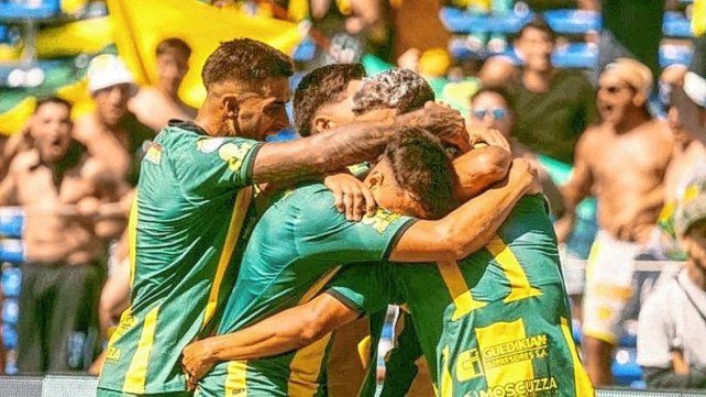 Aldosivi hizo pata ancha ante San Martín (T) y volvió a Primera División