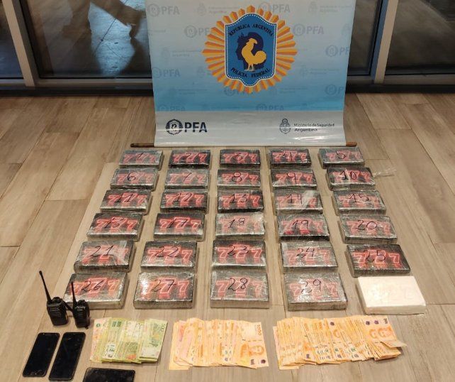 Desarticularon un grupo narcocriminal que vendía droga de alta pureza en Rosario y alrededores