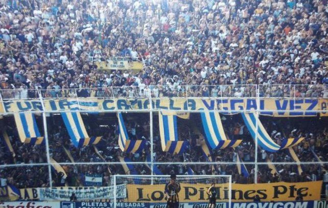 La bandera Pillines pte se lució en la tribuna canalla en más de una ocasión
