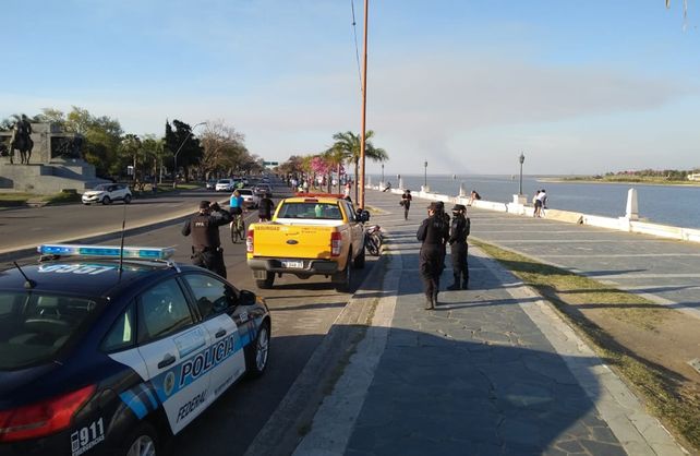 Con una costanera muy vigilada