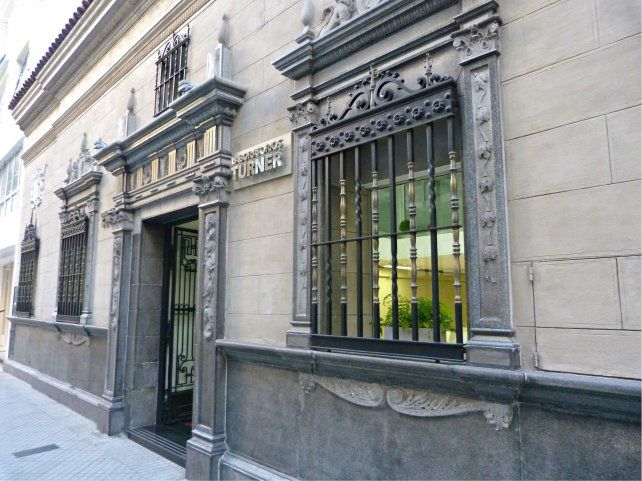 Laboratorios Turner: tercera dosis y variante africana