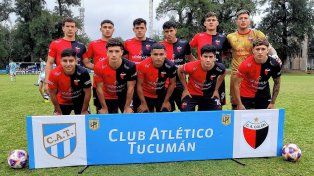 Los dos juveniles que se van libres de Colón y jugarán en un equipo de la Primera Nacional