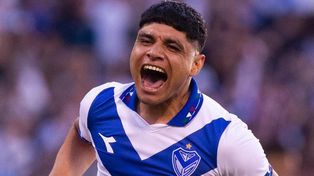 Claudio Aquino tiene contrato en Colo Colo hasta diciembre de 2026. Aunque Almirón lo quiere para Central, él preferiría seguir en Chile.&nbsp;