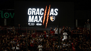 La pantalla colosal en el último partido de Maxi Rodríguez