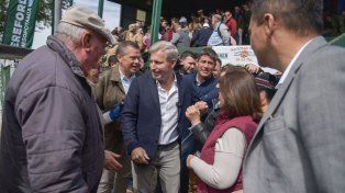 En la exporural de La Paz Rogelio Frigerio dio un mensaje optimista a los productores. Aseguró que licitará las rutas que unen La Paz con Feliciano y la ruta 14