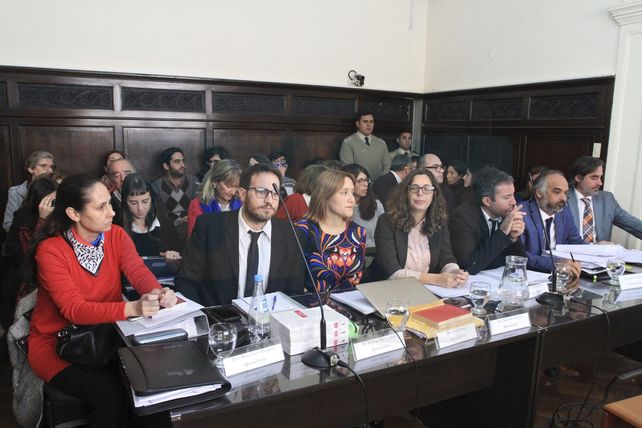 Condenaron a tres médicos del IPP por robo de bebés y sustitución de identidad
