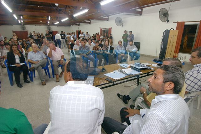 Los vecinos de la Costa se unen para el desarrollo integral de la zona