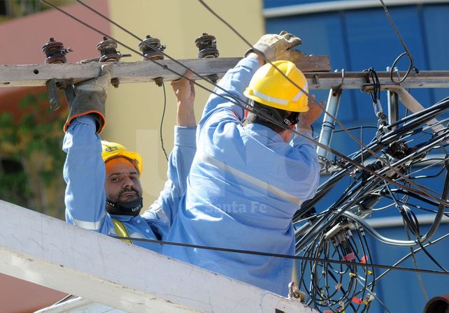 Incremento de costos. La empresa de energía debe hacer frente a aumentos en diferentes rubros.