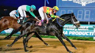 En la monta de Gabyto Cat se impuso en el premio Eragon 2015 que se corrió en el Hipódromo de San Isidro. Semana ganadora para la concordiense