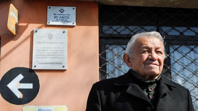 José Mármol regresa cada año a la esquina de Ovidio Lagos y 27 de Febrero.