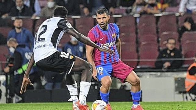 Sergio Agüero será suplente en Barcelona este miércoles ante Dinamo Kiev por la Champions League.