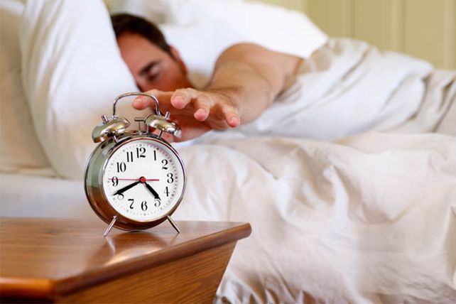 Crean despertador que te hace saltar de la cama