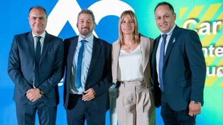 El intendente de Alvear, Carlos Pighin, junto a los concejales Henry Dariozzi, Flavia Luciana Banfi y Benjamín Arnaldo Perruccio.&nbsp;
