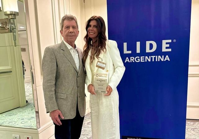 Marcela Silvi junto a su padre, el industrial Juan Carlos Silvi.