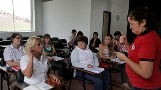 Agentes municipales se capacitan en Lenguaje de Señas