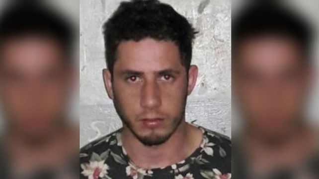 Violó a una nena, huía de la policía y murió atropellado por un camión