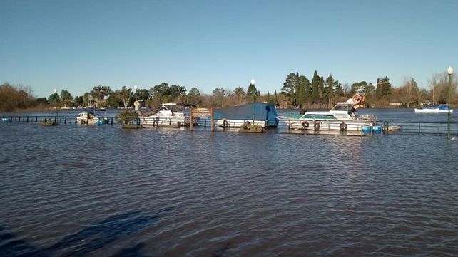 Mandan ayuda a los evacuados de Gualeguaychú