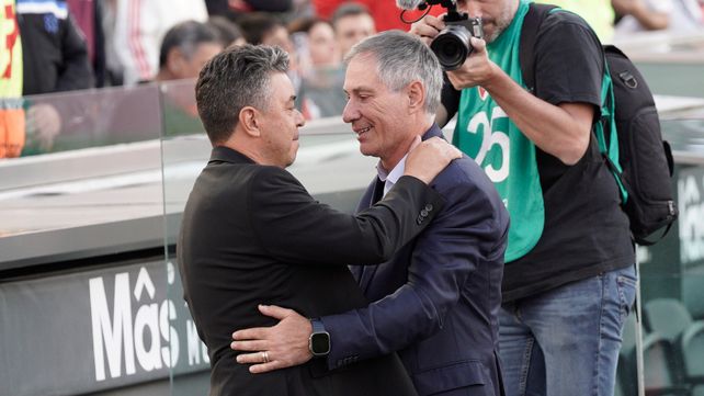 En el final del torneo pasado, Gallardo y Holan se cruzaron en cancha de River, donde a Central no le fue nada bien.