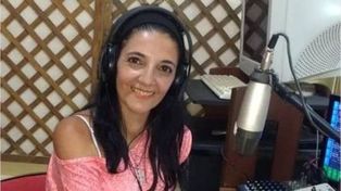 La locutora Claudia Vázquez.