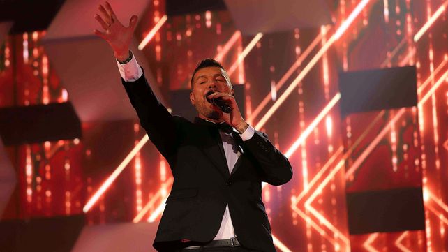 ¿Qué pasó para que Tinelli pasara de villano a héroe?