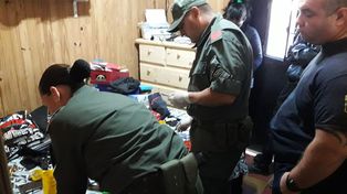 Hoy imputan a los 23 policías detenidos por delitos en Santa Fe