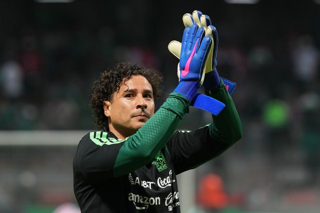 Memo Ochoa disputará su sexto Mundial con la selección de México.