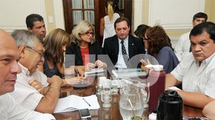 Llega la oferta a los docentes y el viernes se sabrá si hay clases