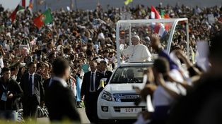 Fervor y multitudes por el Papa y la Virgen de Fátima en su visita a Portugal