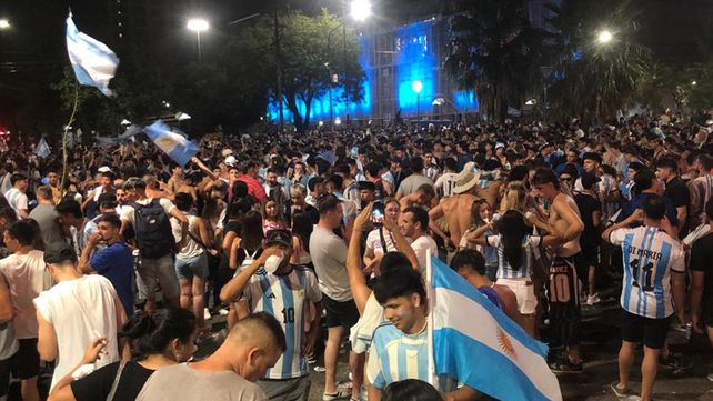 Estiman que el martes unas 25 mil personas se congregaron en Bulevard y Rivadavia&nbsp;