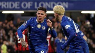 Enzo Fernández brilló en Stamford Bridge con un gol de colección
