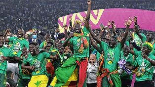 Senegal le ganó a Egipto y los jugadores recibir dinero y terrenos como premios.